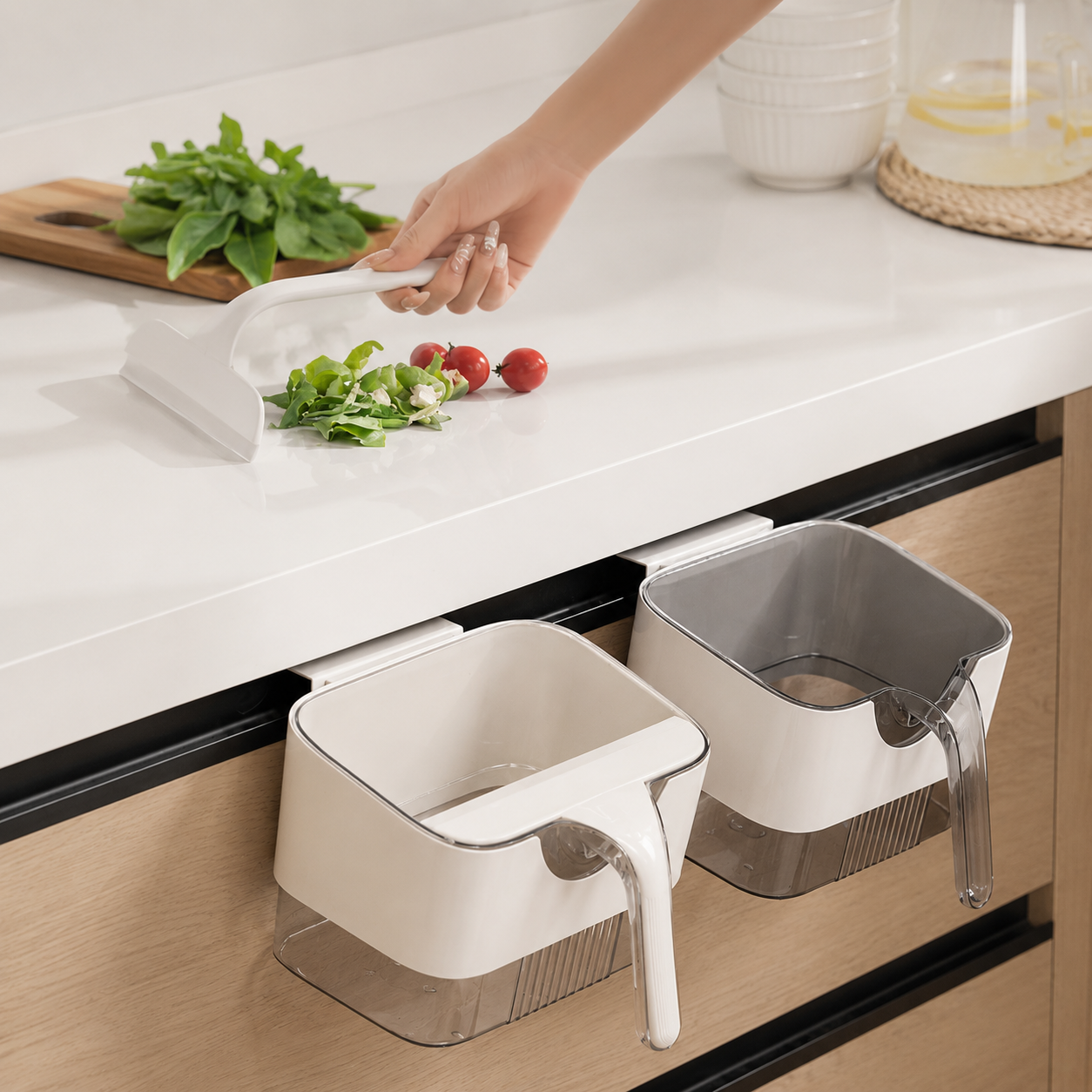 Hanging Kitchen Trash Bin